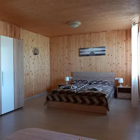 Ваканционна къща къща виктория *