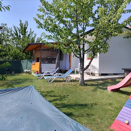 къща виктория Vakantiehuis Banya (Burgas)